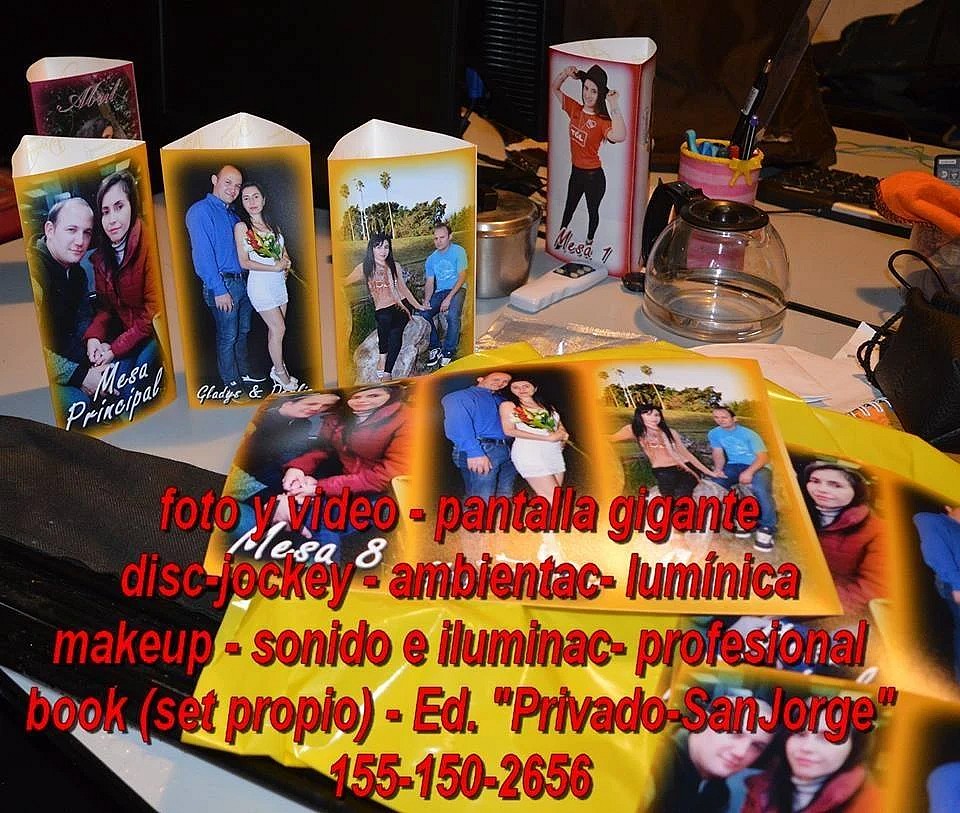 N&uacute;mero de mesa para celebraci&oacute;n especial, ejemplo 14